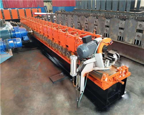 全自動(dòng)光伏支架成型機(jī)